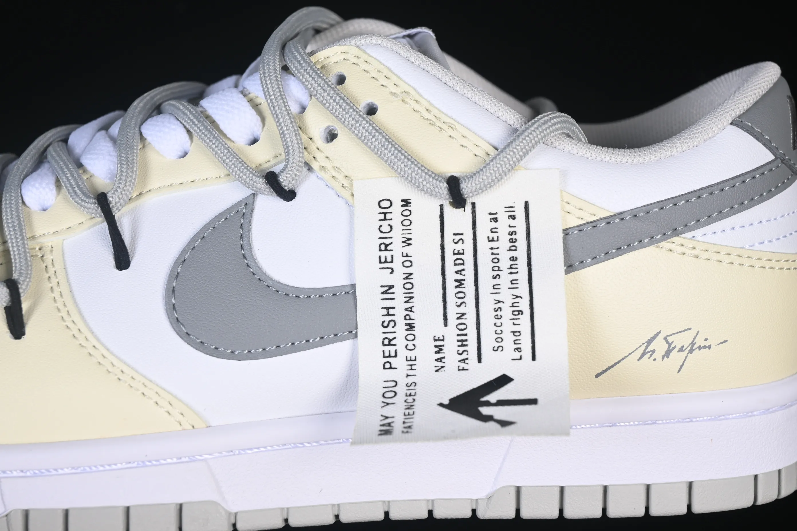 All categories Nk SB Dunk Series Nk SB Dunk Low High-end customized low-top sneakers Nike SB Dunk Low straps low-top casual sneakers HF5441-105